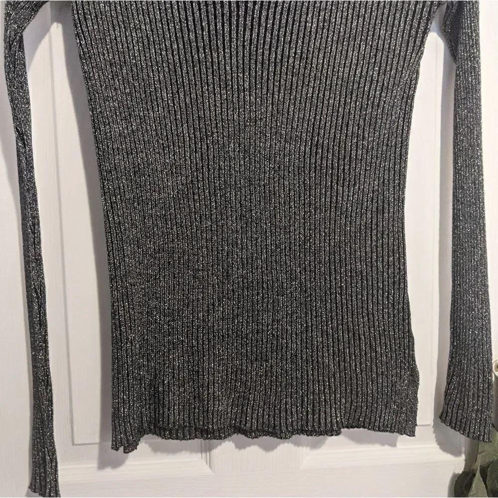 ASOS Brave Soul V-neck Sweater Metallic Thread - Picture 3 of 6